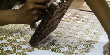 Mengenal Wastra Nusantara: Jenis Kain Tradisional dan Maknanya